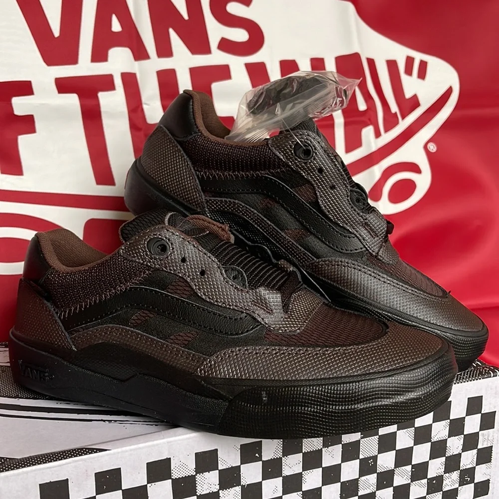 Vans Men’s Wayvee Justin Henry Coffee Bean sneakers